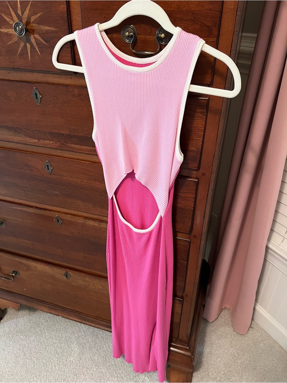 Two-Tone Pink Cutout Ribbed Maxi Dress